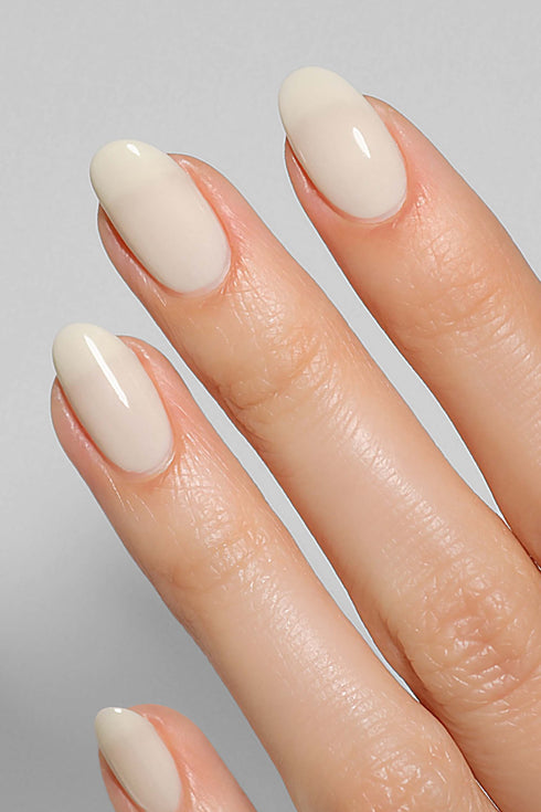 MILK GLASS NAGELLAK